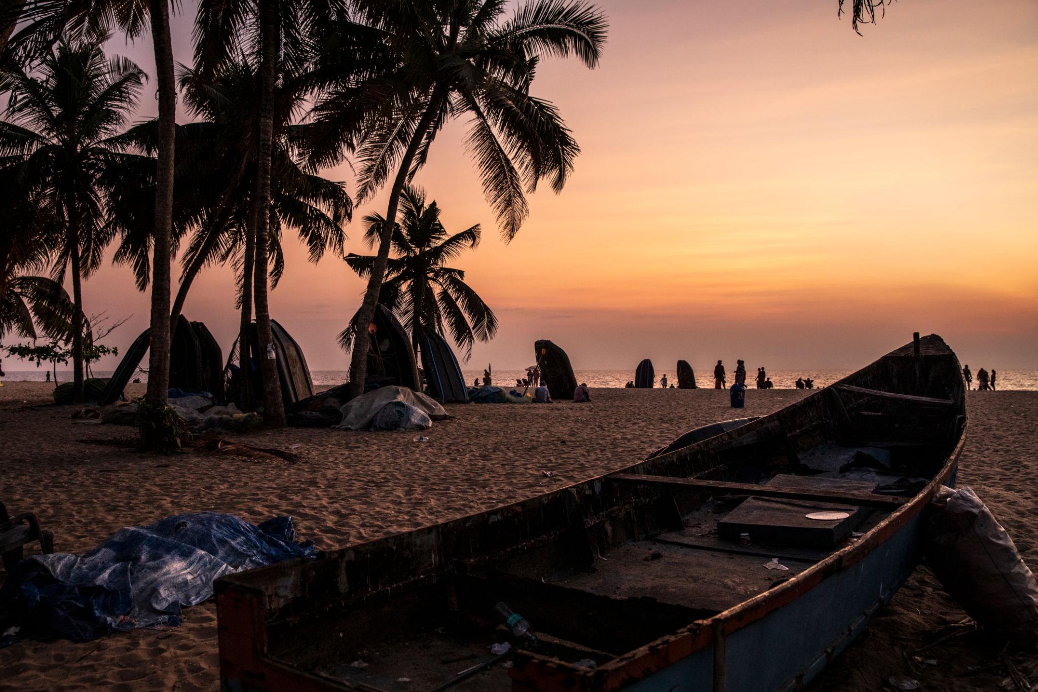Enchanting Kerala Backwaters & Tamil Nadu Temple Tour